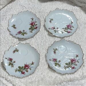 Set of 4 Moss Rose Snack Plate White with Pink Roses Gold Edge Leaf Shaped EUC